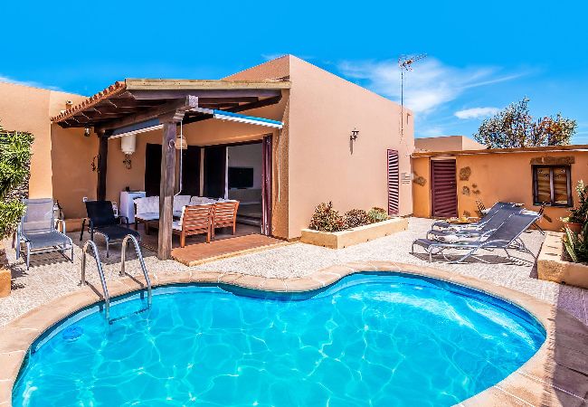 Villa en La Oliva - tropical