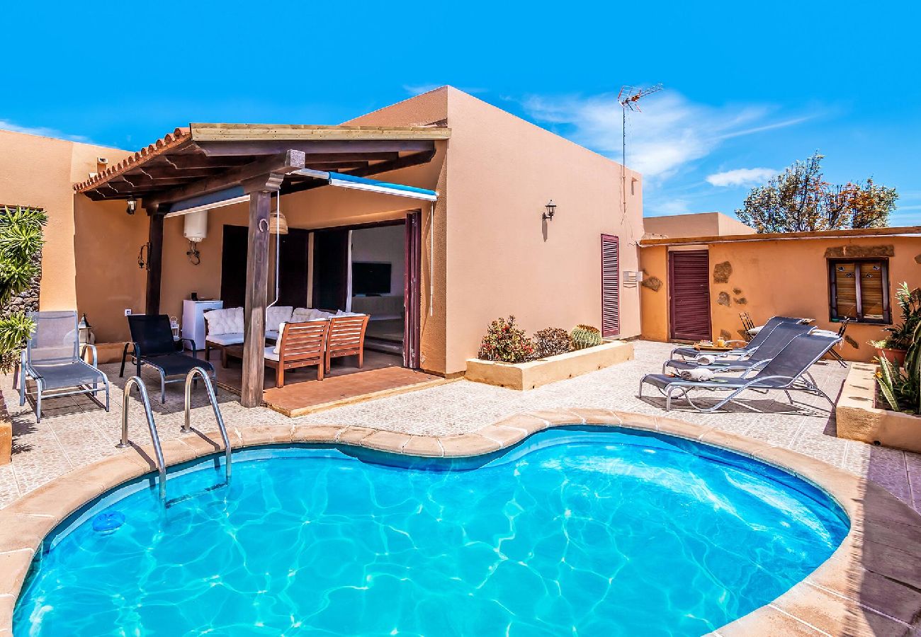 Villa in La Oliva - tropical