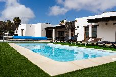 Cottage in La Oliva - volcan 2