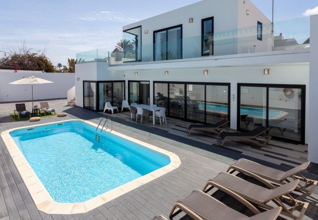 Villa a Corralejo - azul/ Waikiki